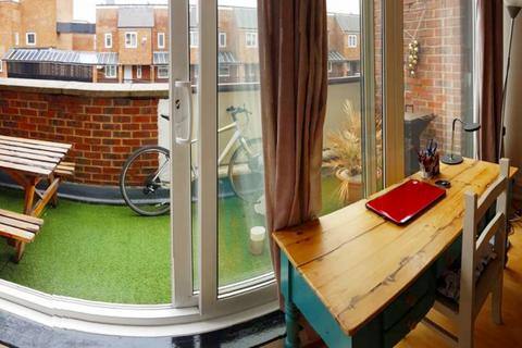 1 bedroom in a flat share to rent, London, N1