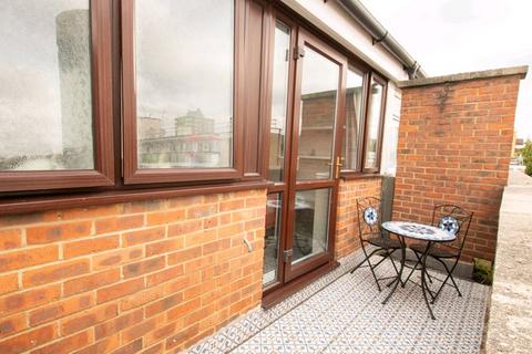 1 bedroom in a flat share to rent, London, N1