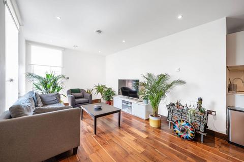 3 bedroom flat to rent, Beaufort Court, West Hampstead, London, NW6