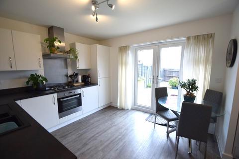 3 bedroom end of terrace house for sale, Rosemoor Drive, Watlington