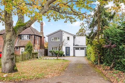 4 bedroom detached house for sale, Sandyhurst Lane, Ashford TN25