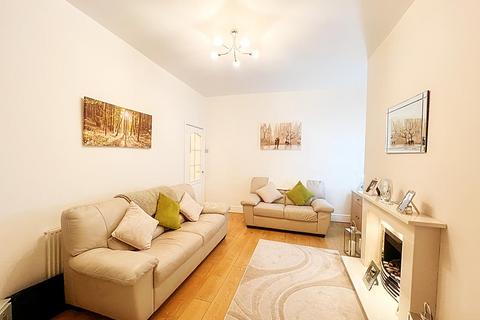 2 bedroom apartment for sale, Northumberland Street, Wallsend