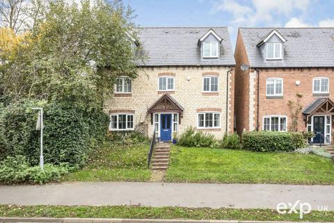 5 bedroom detached house for sale, The Old Woodyard, Towcester NN12