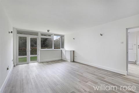 3 bedroom apartment for sale, The Albany, Woodford Green IG8