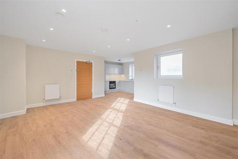 2 bedroom apartment for sale, High Street, Ewell, Epsom