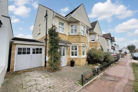 undefined, Leigh on Sea SS9