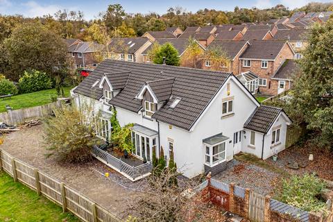 4 bedroom detached house for sale, Stryd Silurian, Pontyclun CF72