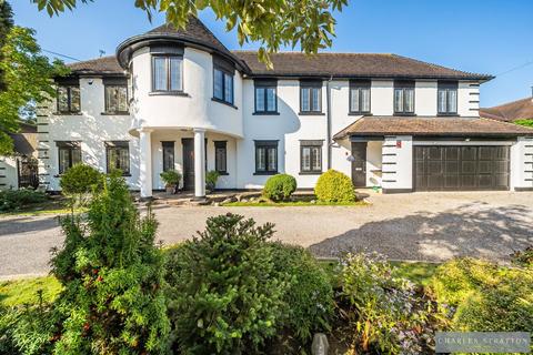 5 bedroom detached house for sale, Links Avenue, Gidea Park