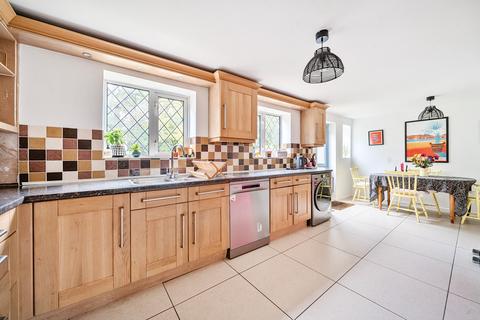 3 bedroom semi-detached house for sale, Hampshire RG27