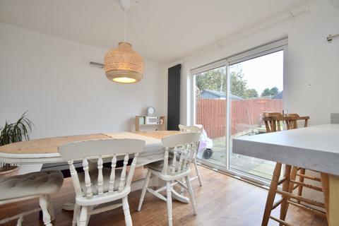 4 bedroom terraced house for sale, Cross Keys Green, Thurnby Lodge, Leicester, LE5