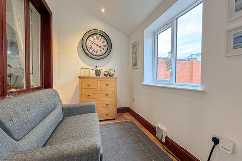 18 Holmer Road, Hereford, HR4 9SA