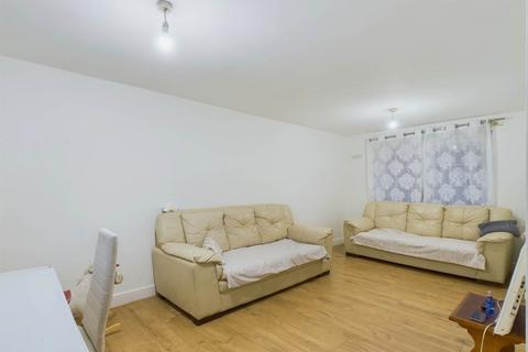 3 bedroom semi-detached house for sale, Belgrave Road, Aylesbury HP19