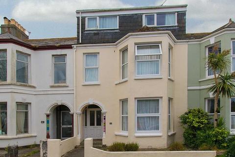 8 bedroom house to rent, Marlborough Road, Falmouth