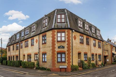 2 bedroom flat for sale, Windsor,  Berkshire,  SL4