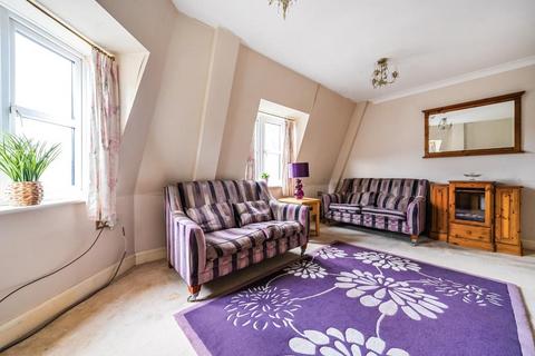 2 bedroom flat for sale, Windsor,  Berkshire,  SL4