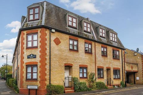 2 bedroom flat for sale, Windsor,  Berkshire,  SL4