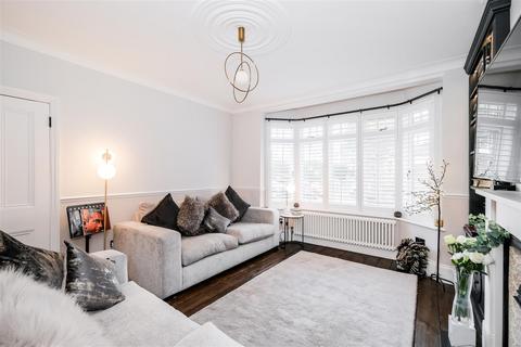 33 Beresford Road, London, E4 6EE