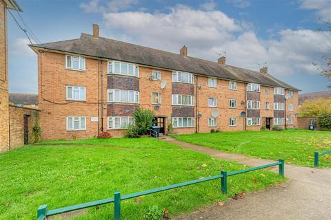 2 bedroom flat for sale, Worcesters Avenue, Enfield