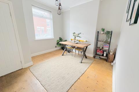 2 bedroom terraced house for sale, Berlin Road, Stockport