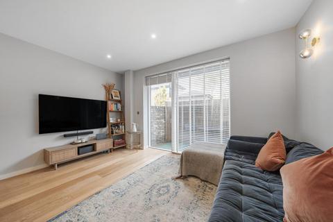 2 bedroom flat for sale, Copenhagen Street, Islington