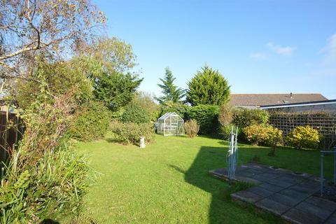 2 bedroom detached bungalow for sale, SEAVIEW VILLAGE