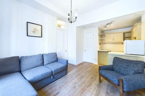 1 bedroom flat to rent, Beaverhall Road, Canonmills, Edinburgh, EH7