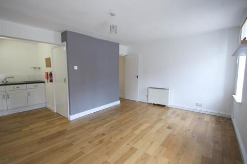 1 bedroom ground floor flat to rent, Flat 2 Berkeley Court, North Sherwood Street, Nottingham, NG1 4EF