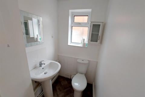 2 bedroom semi-detached house to rent, The Common, South Normanton, South Normanton