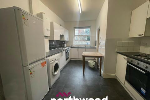 1 bedroom in a house share to rent, Highfield Road, Doncaster DN1