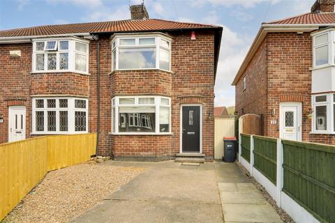 2 bedroom semi-detached house to rent, Beardsmore Grove, Hucknall NG15