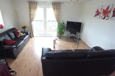 2 bedroom flat to rent, Cornmill View, Horsforth, Leeds, West Yorkshire, LS18