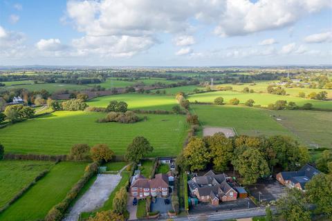 4 bedroom semi-detached house for sale, School Lane, Warmingham, Sandbach