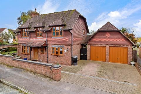 3 bedroom detached house for sale, Warnford Gardens, Loose, Maidstone, Kent