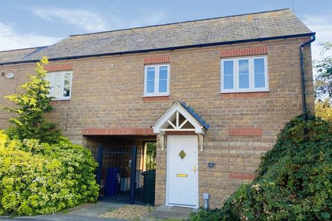 2 bedroom house to rent, Winter Gardens Way, Banbury OX16