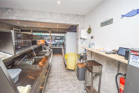 Takeaway for sale, Cricklade Road, Gorse Hill, Swindon, SN2