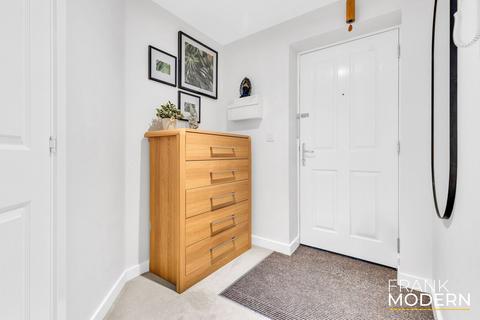 12 Harmony Grove, Hampton Gardens, Peterborough, PE7 8QX