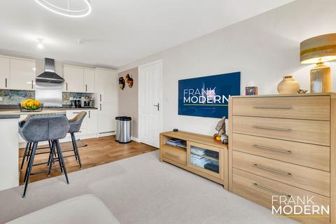 12 Harmony Grove, Hampton Gardens, Peterborough, PE7 8QX