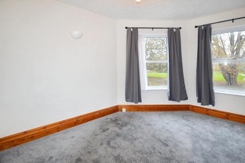 2 bedroom flat for sale, South Street, Bourne, PE10