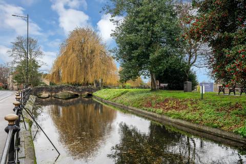 2 bedroom flat for sale, South Street, Bourne, PE10