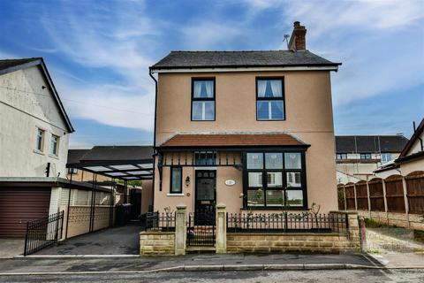 3 bedroom detached house for sale, Buccleuch Avenue, Clitheroe BB7