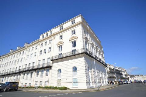 2 bedroom apartment to rent, Prince Of Wales Apartments, Scarborough YO11