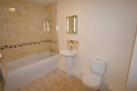 2 bedroom apartment to rent, Prince Of Wales Apartments, Scarborough YO11