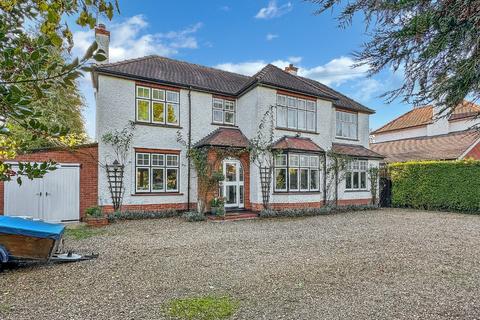 5 bedroom detached house for sale, London Road, Cambridgeshire CB22