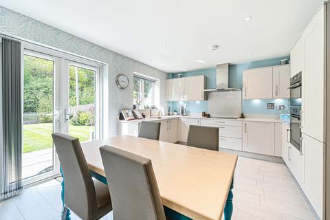 41 Heatherfields Way, Whitehill, Bordon, GU35 9DN