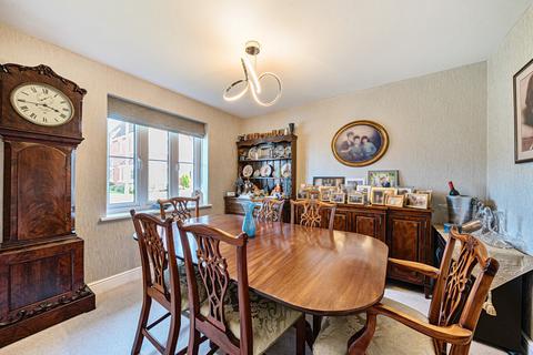 41 Heatherfields Way, Whitehill, Bordon, GU35 9DN