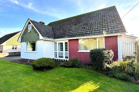 4 bedroom detached bungalow for sale, Lower Park Road, Braunton EX33