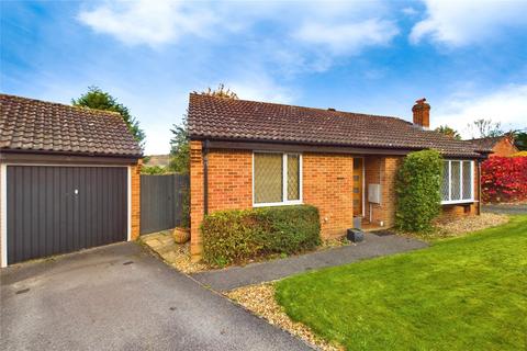 2 bedroom bungalow for sale, Yew Close, Kingsclere, Newbury, Hampshire, RG20