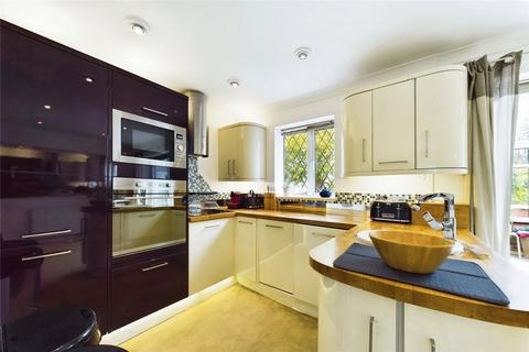 2 bedroom bungalow for sale, Yew Close, Kingsclere, Newbury, Hampshire, RG20