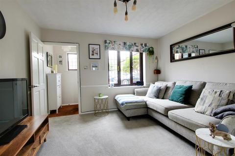 2 bedroom terraced house for sale, Creasy Close, Abbots Langley