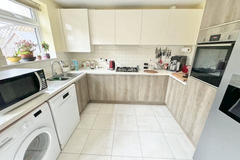 33 Adams Close, Poole, BH15 4FF